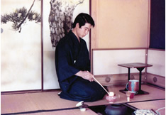 吉川会長 龍居副会長 吉田氏(茶室) 斉藤氏